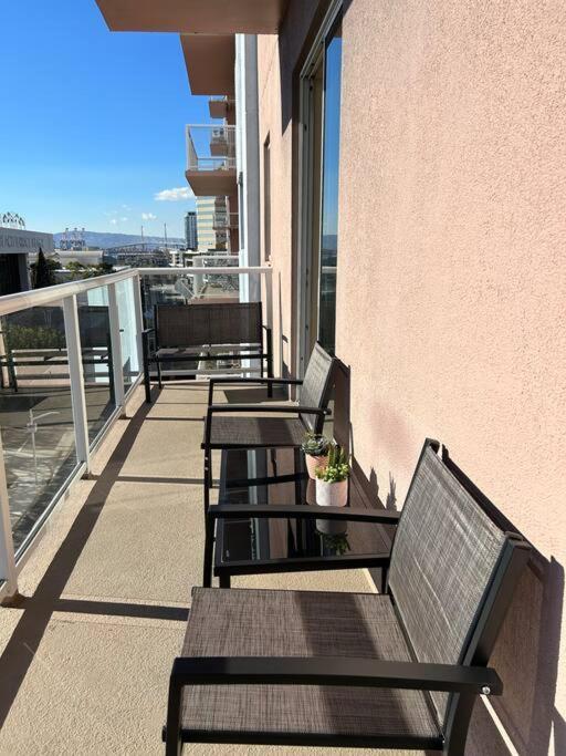 A Corner Unit With Ocean Views From Every Room Long Beach Extérieur photo