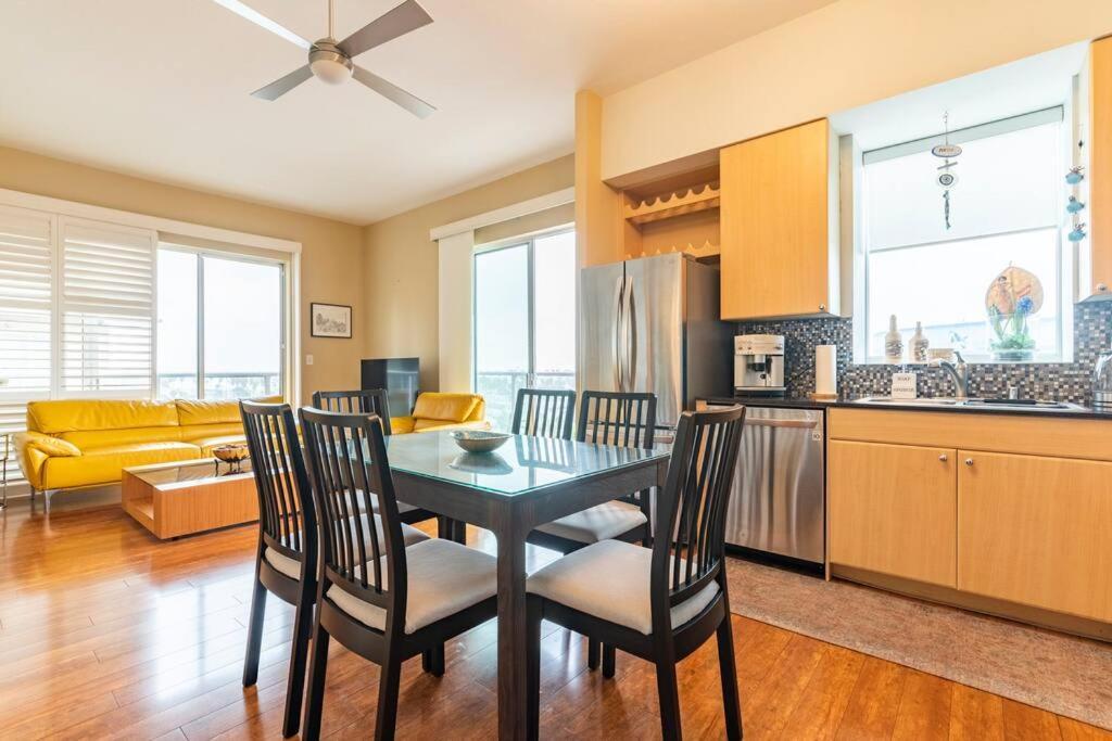 A Corner Unit With Ocean Views From Every Room Long Beach Extérieur photo
