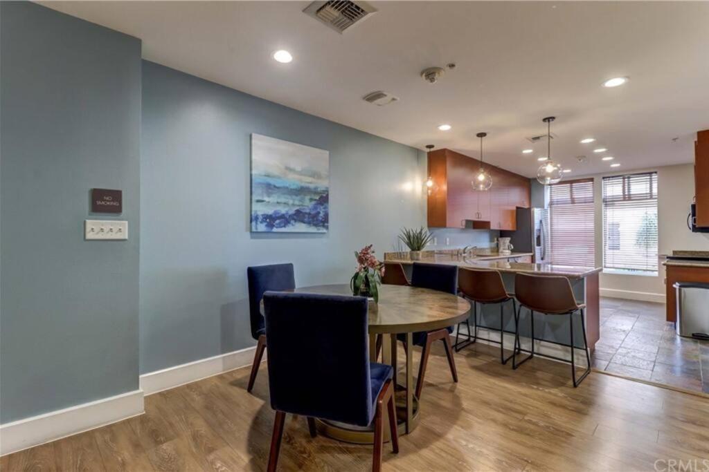 A Corner Unit With Ocean Views From Every Room Long Beach Extérieur photo