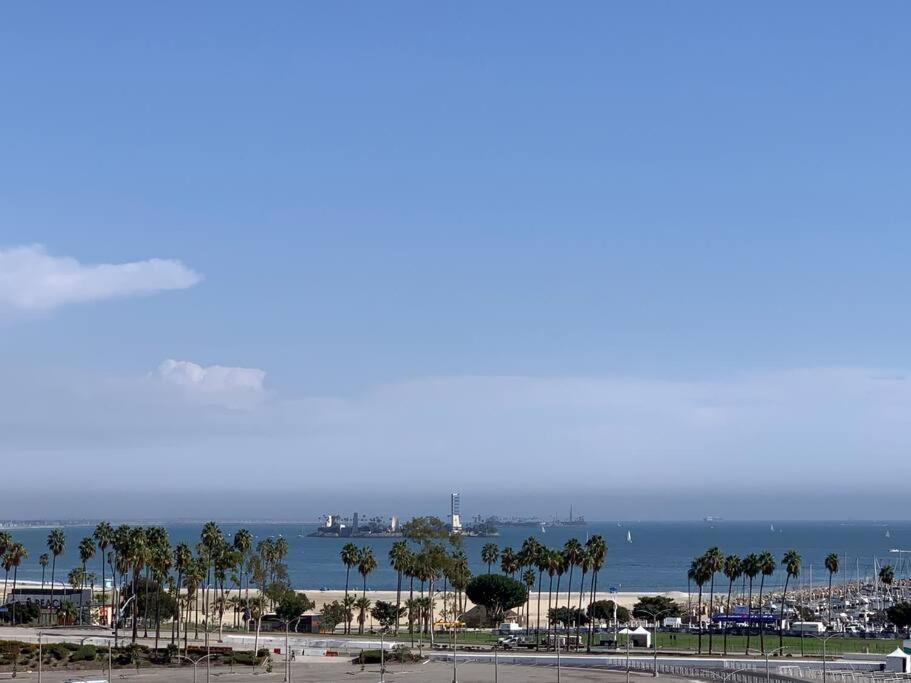 A Corner Unit With Ocean Views From Every Room Long Beach Extérieur photo