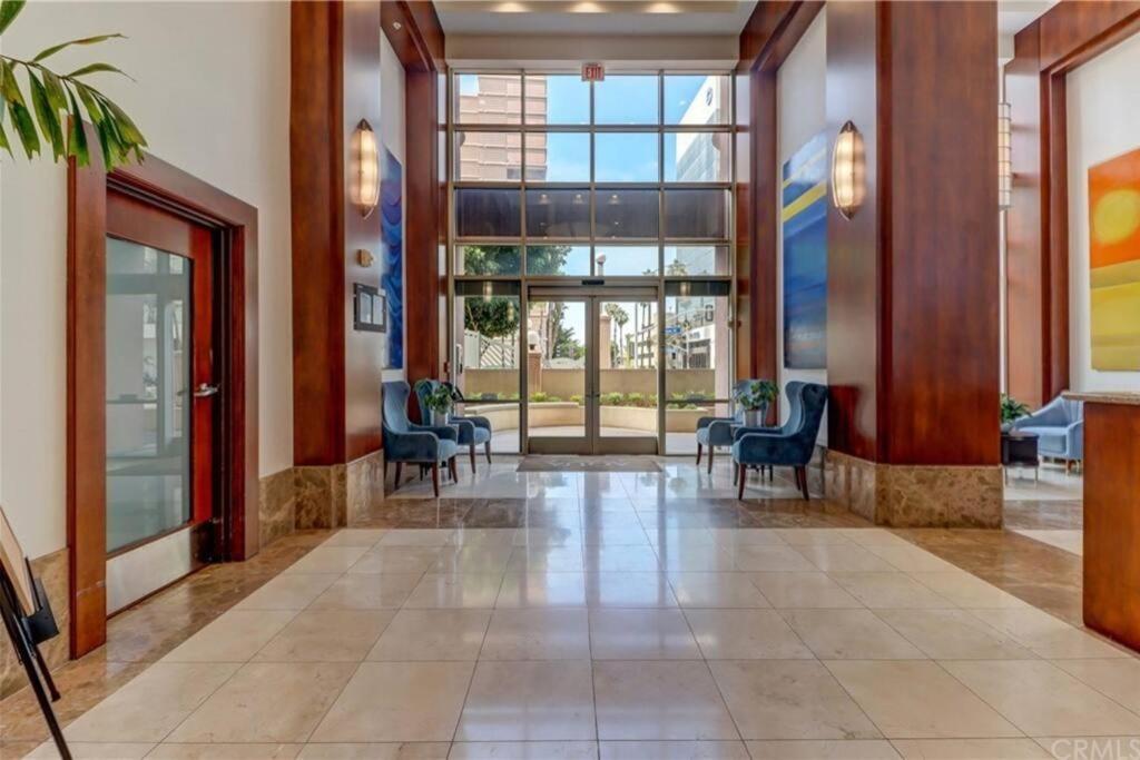 A Corner Unit With Ocean Views From Every Room Long Beach Extérieur photo